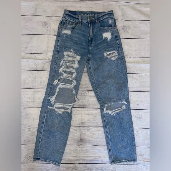 American Eagle Highest Rise 90s Boyfriend Jeans - Picture 7 of 8